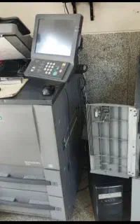 کونیکا ۱۰۵۰ e