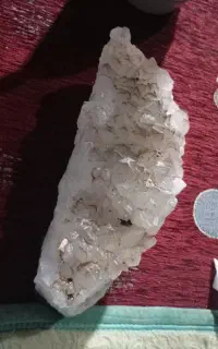 سنگ کوارتز اصل تقریبا 7 کیلویی هست