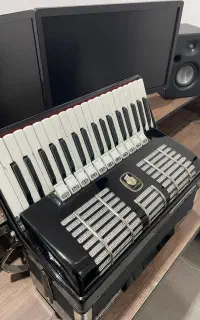 آکاردئون ۹۶ باس ولتمستر