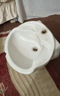 دوعددکاسه روشویی بزرگ با۱پایه