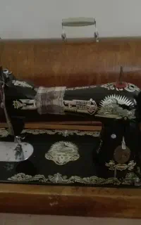 چرخ خیاطی شیرنشان