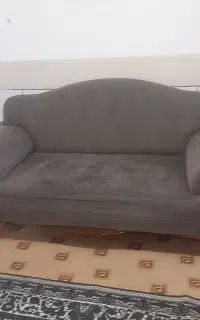 مبل دست دوم تمیز بدون پارگی و شکستگی
