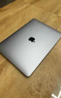 لپ تاپ MacBook Pro