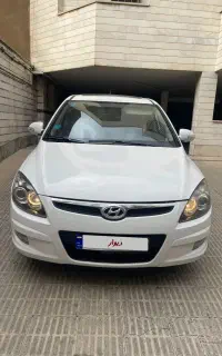 هیوندا i30