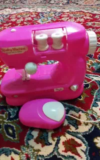 چرخه خیاطی اسباب بازی باطری خور نو سالم