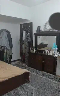 تخت دو نفره با میز آرایش بزرگ و جادار