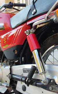 سوزوکی 100 Ax100
