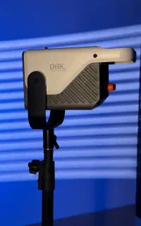 ویدیولایت 200وات برند DBK COB 200BI
