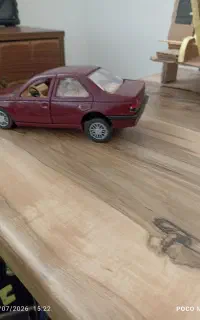 ماکت ۴۰۵ آلبالویی