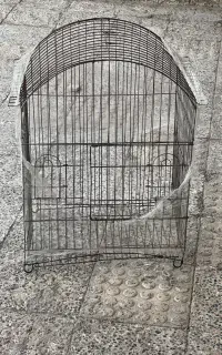 قفسه ی بزرگ