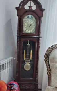 ساعت ایستاده چوبی