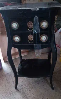 میز تلفن کلاسیک