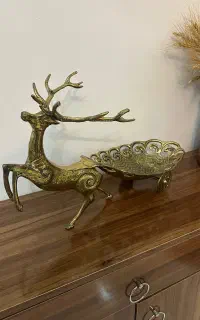 مجسمه گوزن برنجی