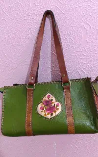 کیف چرم طبیعی دست دوز زنانه
