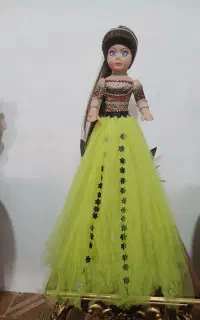 عروسک مو بلند بزرگ