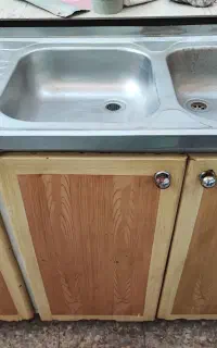 کابینت آشپزخانه کار کرده