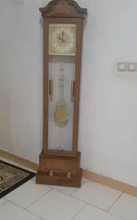 ساعت ایستاده در حد نو