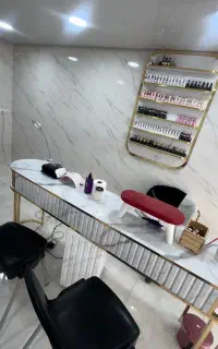 میز ناخن و استند لاک
