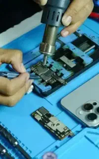 مرکز تعمیرات فوق تخصصی موبایل اپل سنتر صدرا