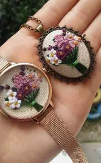 گردنبند وساعت زیبا