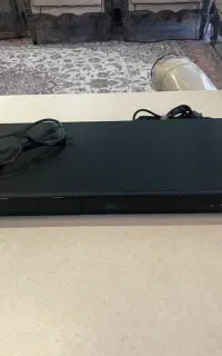 دی وی دی پلیر بلوری ۳بعدی LGمدل BD760 با ۲عدد عینک