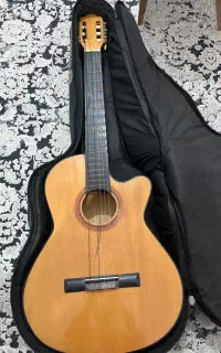 گیتار در حد نو