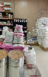 فروشنده مواد غذایی