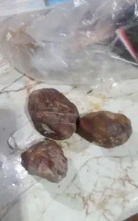 چند تکه سنگ  قیمتی که چند سالی  تدوق پدر بزرگم  ل