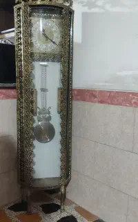 بوفه وساعت ایستاده ومیزتلویزیون