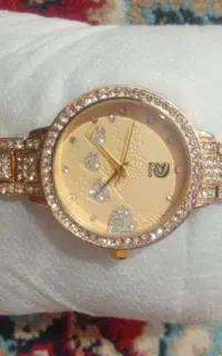 ساعت نو ۴۰۰
