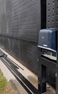 مرکز جک پارکینگی و ریلی و راهبند و درب سکشنال