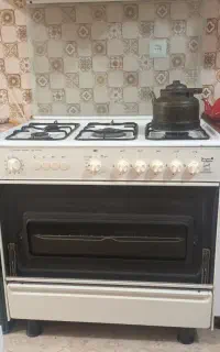 فر گاز تاکنو گاز جنس قدیمی و ضخیم