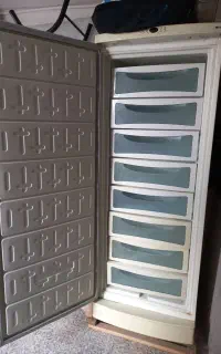 فریزر ۸ کشاب