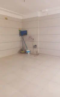 نظافتچی ساختمان تجاری مسکونی دراثر وقت