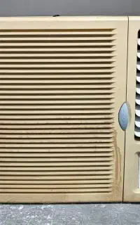کولر گازی 24هزار  پشت پنجرهای سامسونگ اصلی