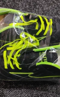 کفش فوتسال MIZUNO اصلی .استاندارد برای ورزش
