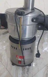 دستگاه آب هویج گیر درحد نو