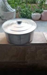 سه عدد قابلمه روحی در حد نو سایز بزرگ