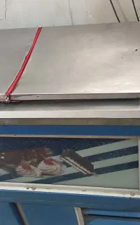 یخچال بستنی