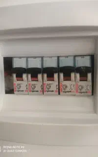 برق کار حرفه ای ساختمان