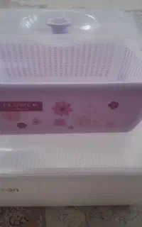 دو عدد جا نونی  سفید جنسش لیمون پانصد آن یکی سیصد