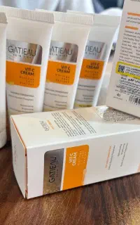 کرم بیوممتیک 15کاره ویتامین سی گاتیو(ارسال رایگان)