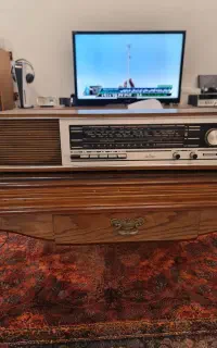 رادیو آنتیک آلمانی Grundig RF 150 اصل، سالم و روشن