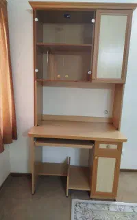 میز کامپیوتر و جا کتابی