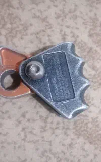 قرقره پتزل اصل با موقعیت گیر