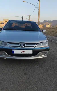پژو پارس نقره ای بدون آفتاب سوختگی .تمیز ومرتب
