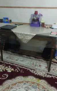 میز نهارخوری نو،به علت جابجای