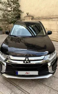 میتسوبیشی اوتلندر ۲۰۱۷ تیپ ۳
