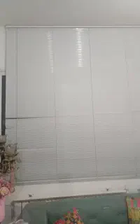 پرده کرکره فلزی سفید