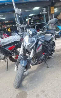 بنلی 180s